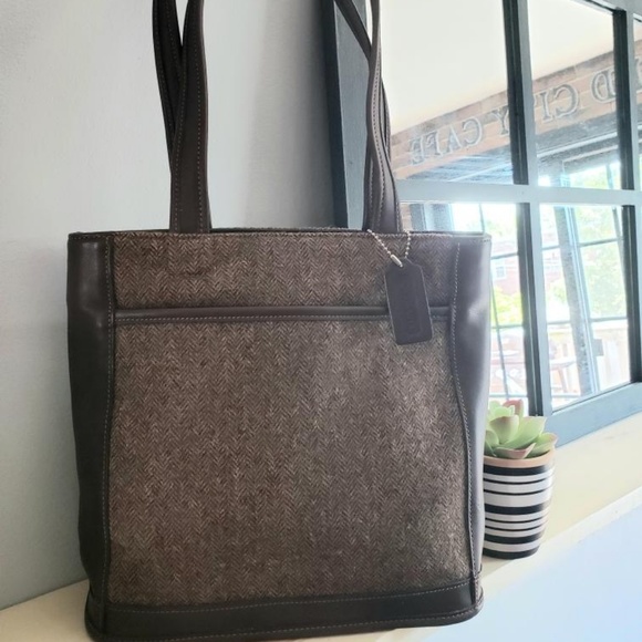 Coach Handbags - Vintage 1999 COACH Bleecker Brown herringbone tote
